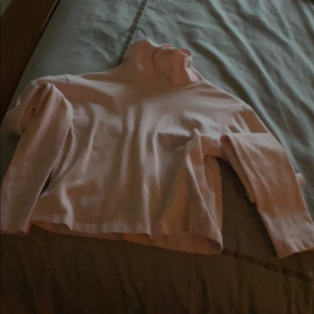 Y2K UO angel pink cropped turtle neck